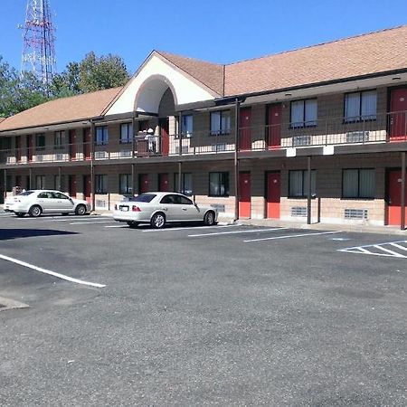 Red Carpet Inn Norwalk Exteriér fotografie