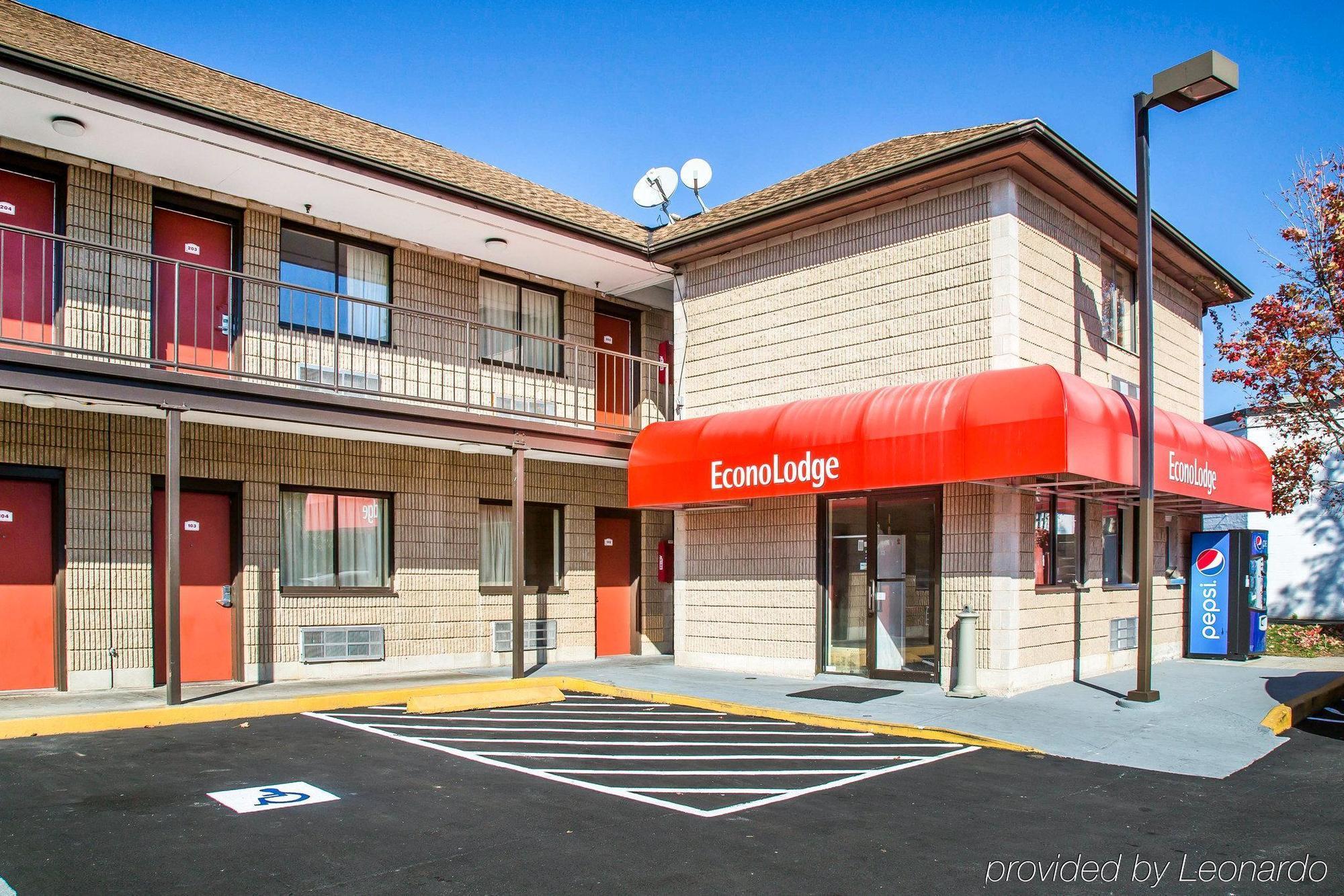 Red Carpet Inn Norwalk Exteriér fotografie