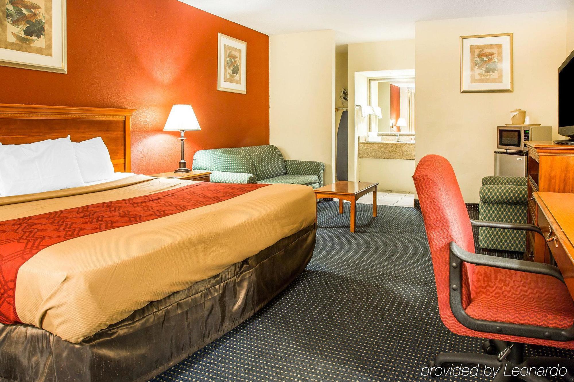 Red Carpet Inn Norwalk Exteriér fotografie