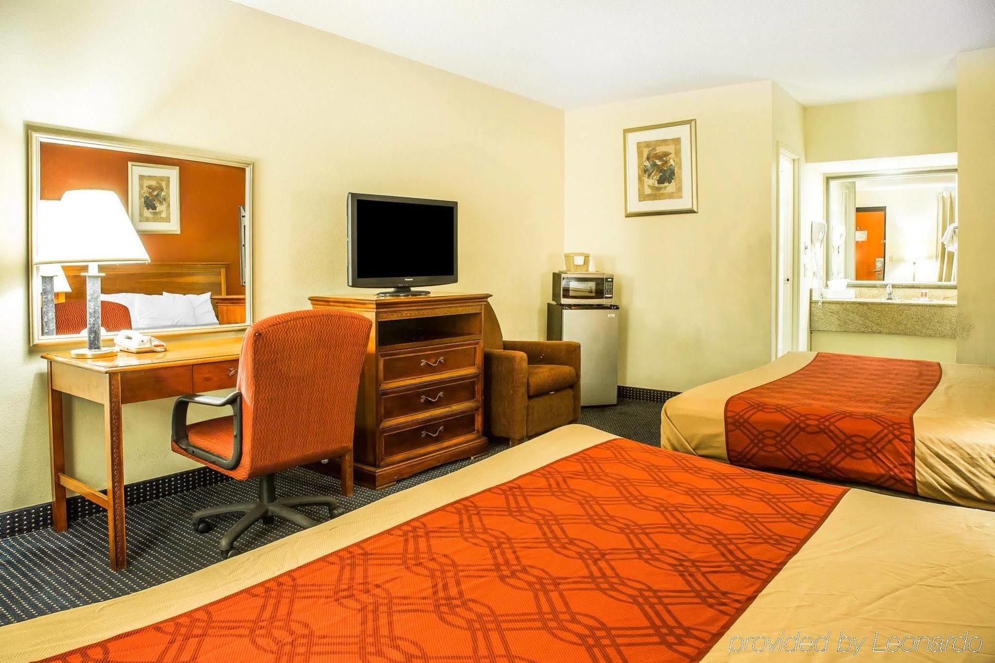 Red Carpet Inn Norwalk Exteriér fotografie