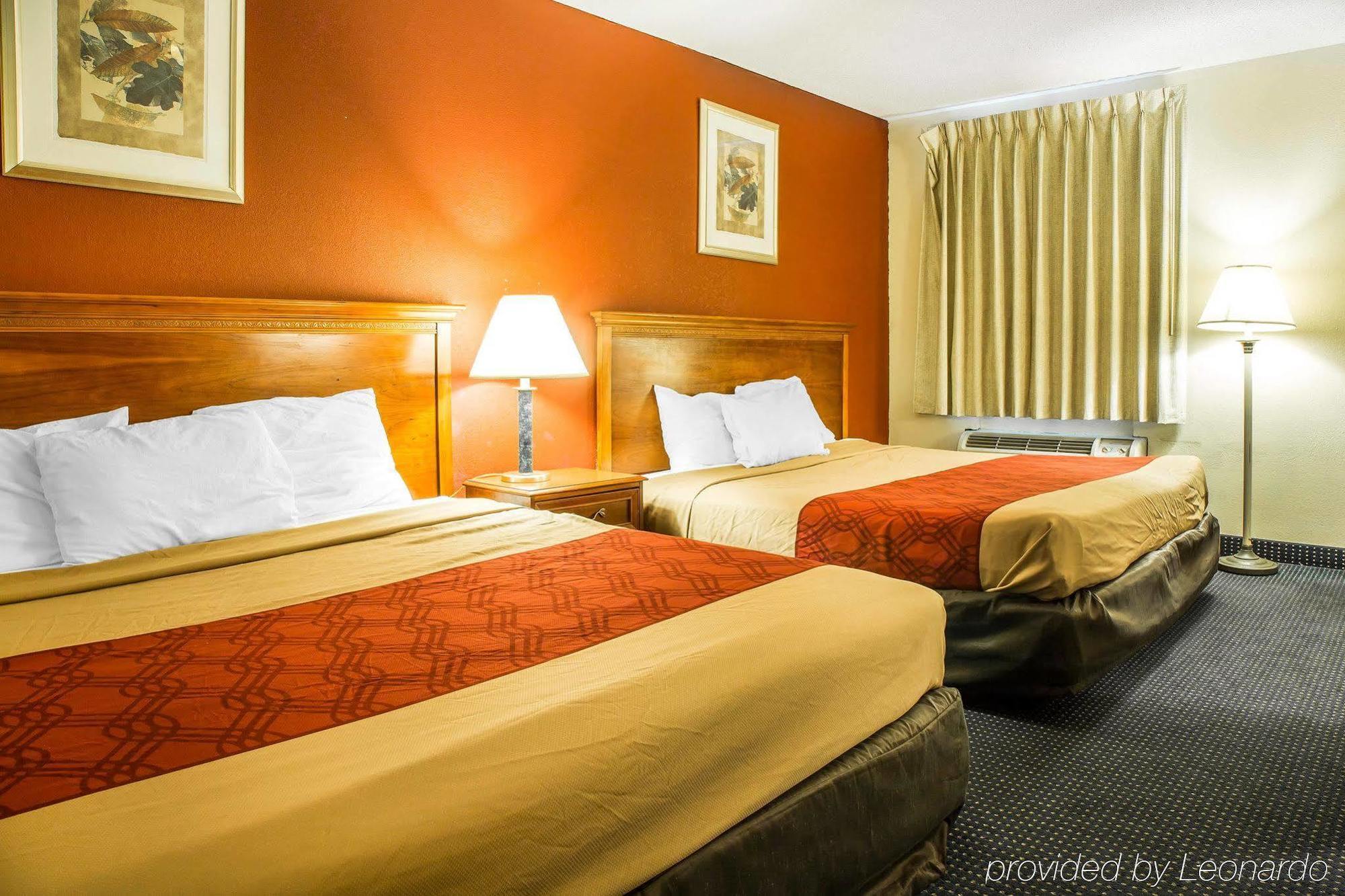 Red Carpet Inn Norwalk Exteriér fotografie